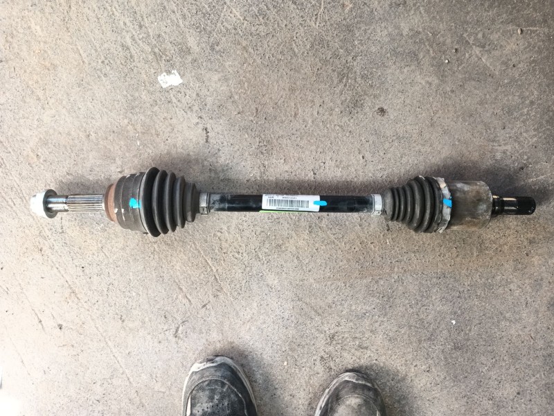 Recambio de transmision delantera izquierda para mg zs suv (azs1) 1.0 t-gdi referencia OEM IAM 10233396  