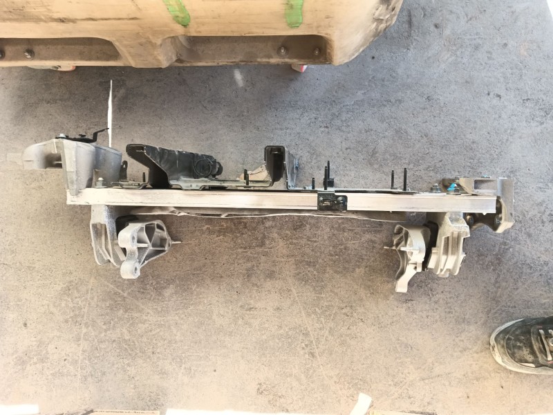 Recambio de soporte motor delantero para opel corsa f (p2jo) corsa-e (68) referencia OEM IAM   