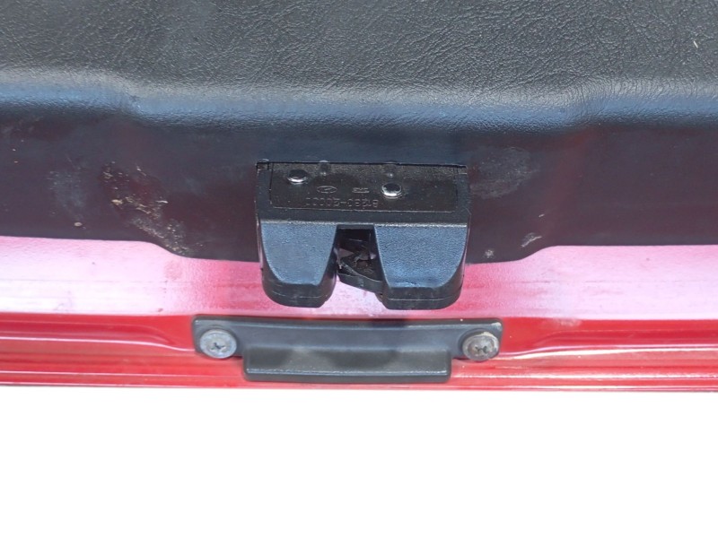 Recambio de porton trasero para hyundai coupe ii (gk) 1.6 16v referencia OEM IAM 737002C130  