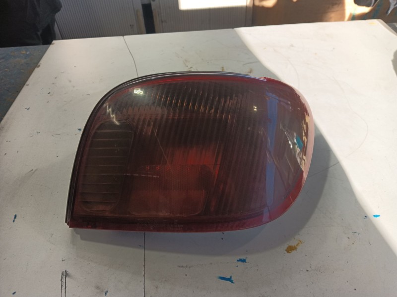 Recambio de piloto trasero derecho para toyota yaris (_p1_) 1.4 d-4d (nlp10_) referencia OEM IAM 8155052040  