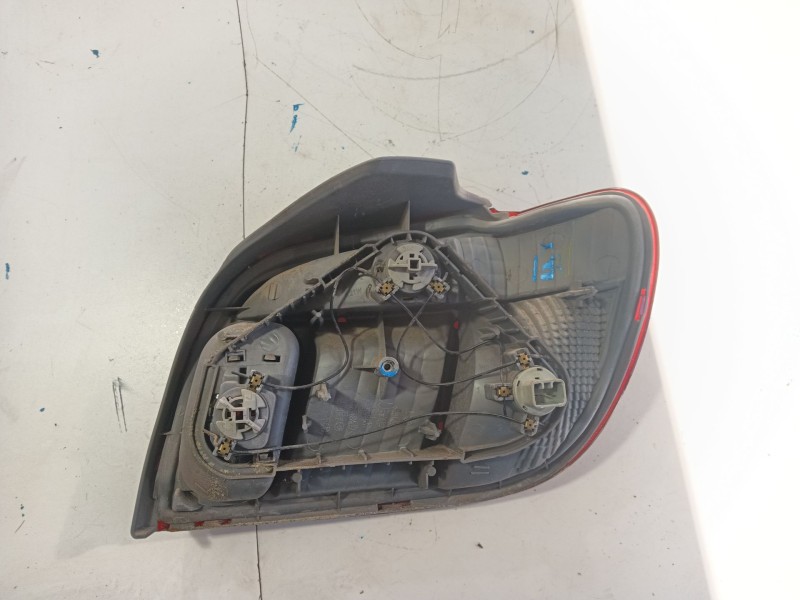 Recambio de piloto trasero izquierdo para toyota yaris (_p1_) 1.4 d-4d (nlp10_) referencia OEM IAM 8156052130  