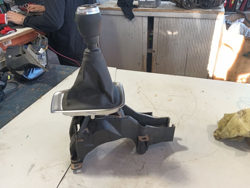 Recambio de palanca cambio para renault captur ii (hf_) tce 140 (hfn0) referencia OEM IAM   
