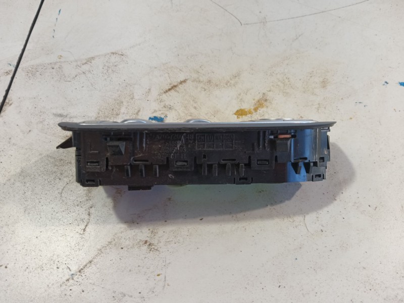 Recambio de mando elevalunas delantero izquierdo para mercedes-benz clase c (w205) c 180 bluetec / d (205.036) referencia OEM IA