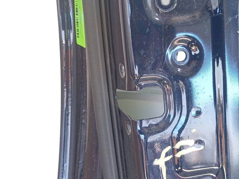 Recambio de puerta delantera izquierda para mercedes-benz clase c (w205) c 180 bluetec / d (205.036) referencia OEM IAM A2057200