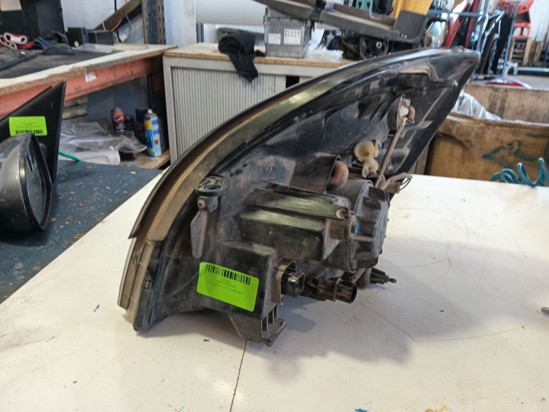 Recambio de faro derecho para hyundai h-1 furgoneta (a1) 2.5 td referencia OEM IAM   