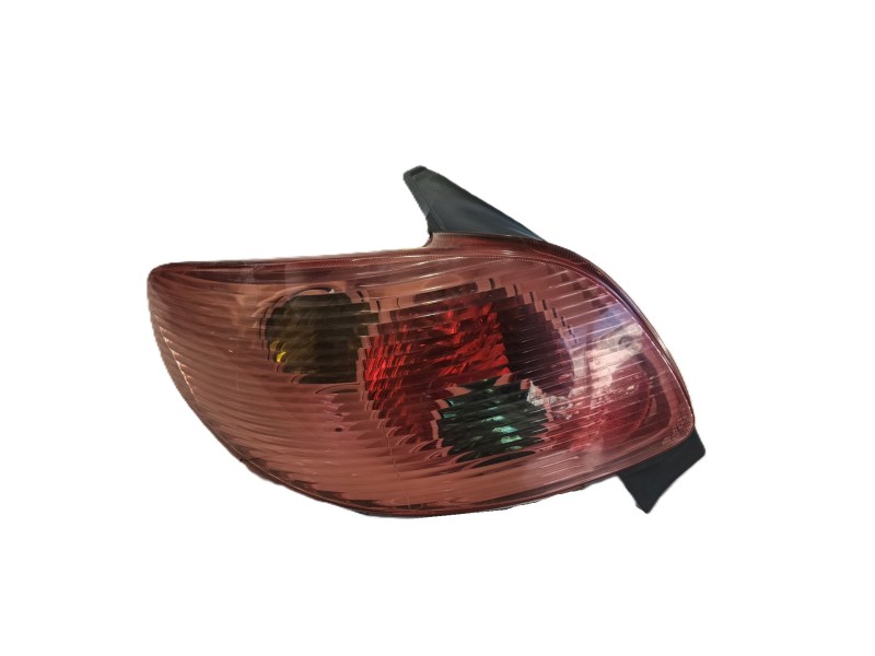 Recambio de piloto trasero izquierdo para peugeot 206 hatchback (2a/c) 2.0 hdi 90 referencia OEM IAM 6350S0  