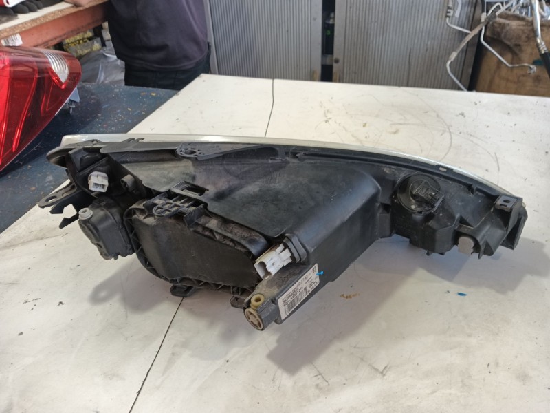 Recambio de faro izquierdo para peugeot 206 hatchback (2a/c) 2.0 hdi 90 referencia OEM IAM   