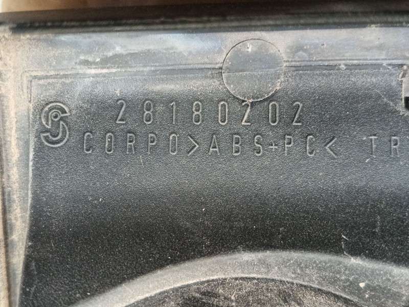 Recambio de piloto trasero derecho interior para fiat stilo van (192_) 1.9 jtd (192dxe1a) referencia OEM IAM 51717942  