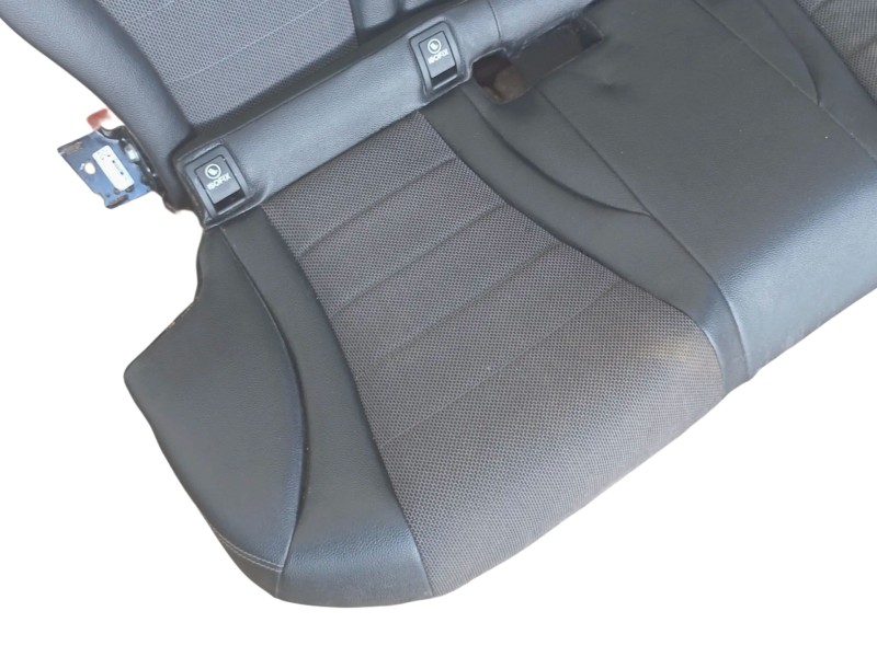 Recambio de asientos traseros para mercedes-benz clase c (w205) c 180 bluetec / d (205.036) referencia OEM IAM  A2059200650 