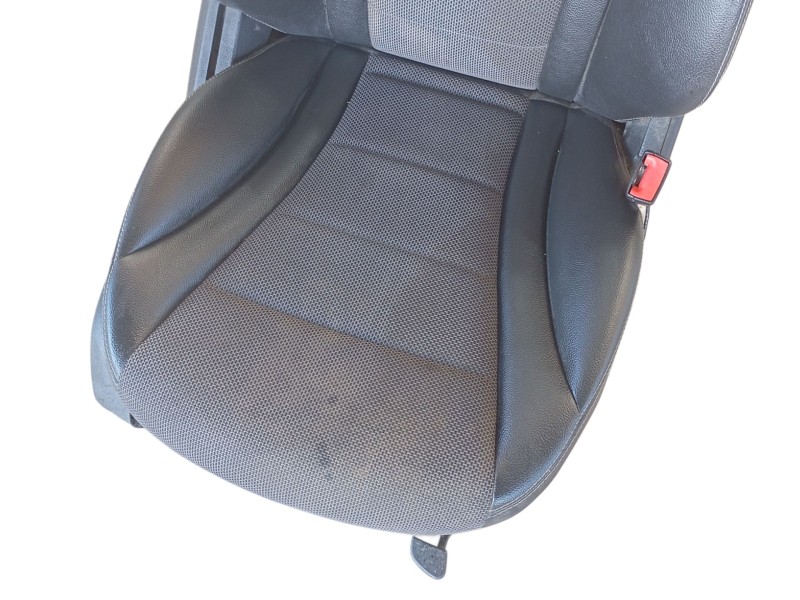 Recambio de asiento delantero derecho para mercedes-benz clase c (w205) c 180 bluetec / d (205.036) referencia OEM IAM   