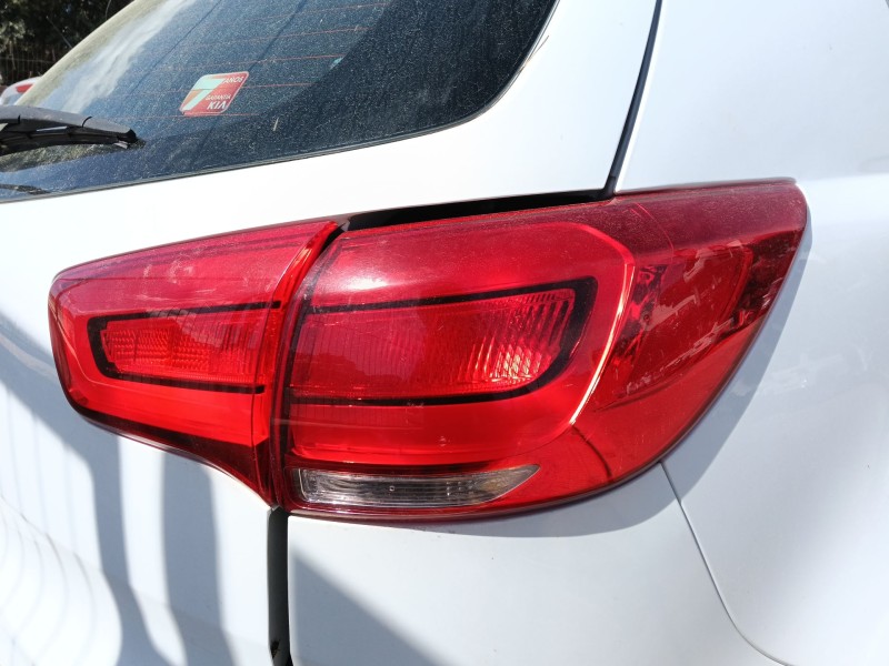 Recambio de piloto trasero derecho para kia sportage iii (sl) 1.6 gdi referencia OEM IAM   