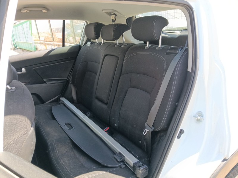 Recambio de asientos traseros para kia sportage iii (sl) 1.6 gdi referencia OEM IAM   