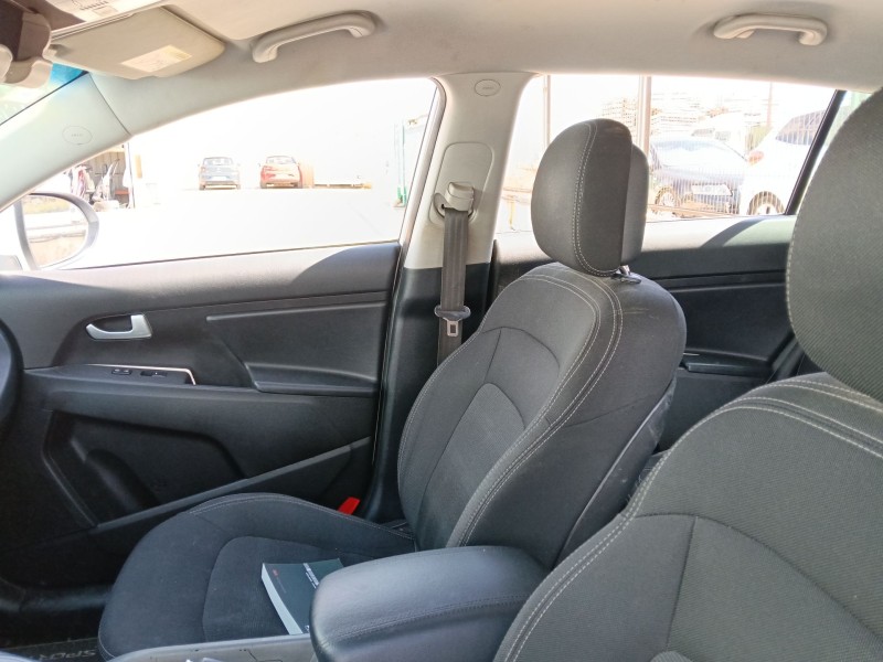 Recambio de cinturon seguridad delantero derecho para kia sportage iii (sl) 1.6 gdi referencia OEM IAM   