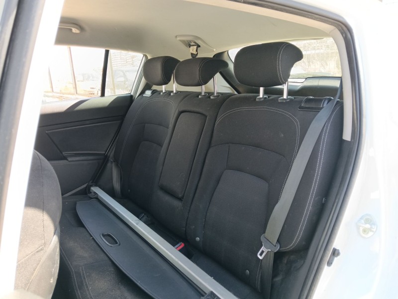 Recambio de cinturon seguridad trasero derecho para kia sportage iii (sl) 1.6 gdi referencia OEM IAM   