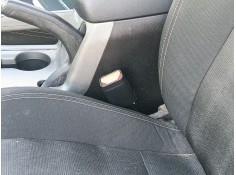 Recambio de enganche cinturon delantero izquierdo para kia sportage iii (sl) 1.6 gdi referencia OEM IAM   