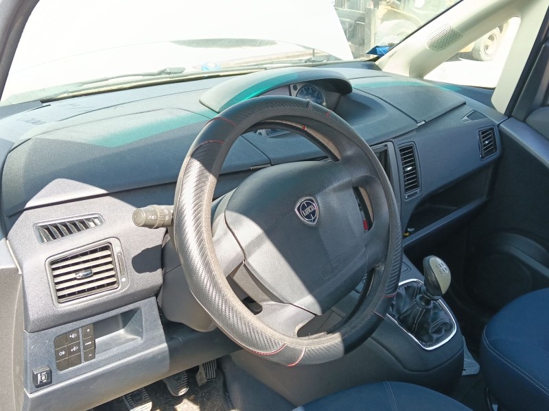 Recambio de salpicadero para lancia musa (350_) 1.4 (350.axf1a) referencia OEM IAM   