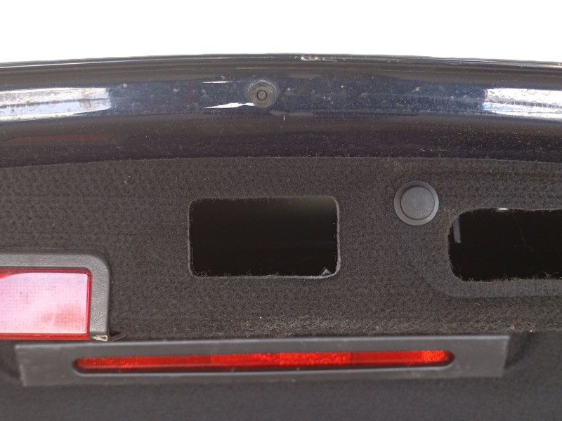 Recambio de porton trasero para mercedes-benz clase c (w205) c 180 bluetec / d (205.036) referencia OEM IAM A2057500075  