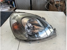 Recambio de faro derecho para toyota yaris (_p1_) 1.0 (scp10_) referencia OEM IAM 811300D011  