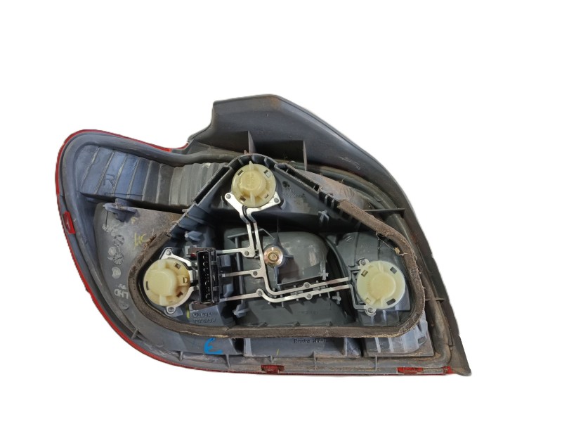 Recambio de piloto trasero derecho para toyota yaris (_p1_) 1.0 (scp10_) referencia OEM IAM 8155052040  