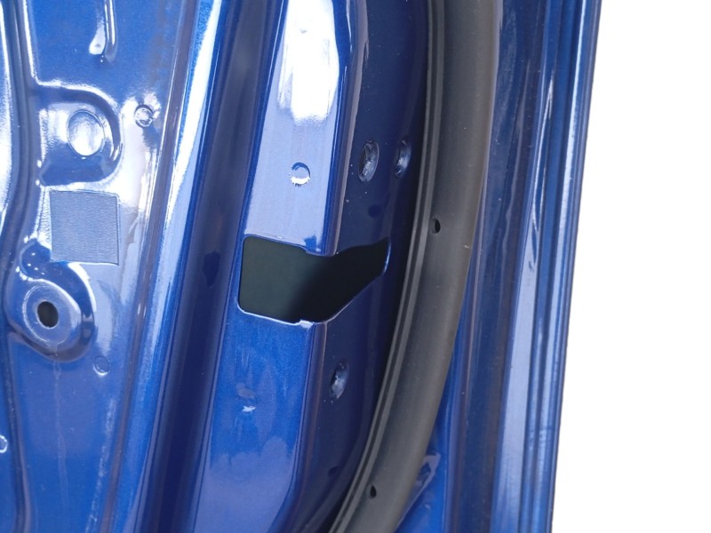 Recambio de puerta delantera derecha para mazda 3 sedán (bk) 1.6 di turbo (bk12y) referencia OEM IAM BNYV5802XJ  