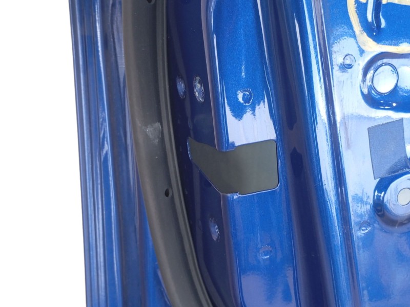 Recambio de puerta delantera izquierda para mazda 3 sedán (bk) 1.6 di turbo (bk12y) referencia OEM IAM BNYV5902XJ  
