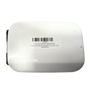TAPA EXTERIOR COMBUSTIBLE A2017500306 2015840039 