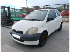toyota yaris (_p1_) del año 2001