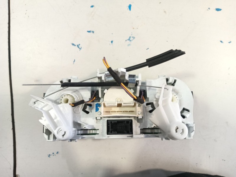 Recambio de mando calefaccion / aire acondicionado para opel corsa e (x15) 1.4 (08, 68) referencia OEM IAM   