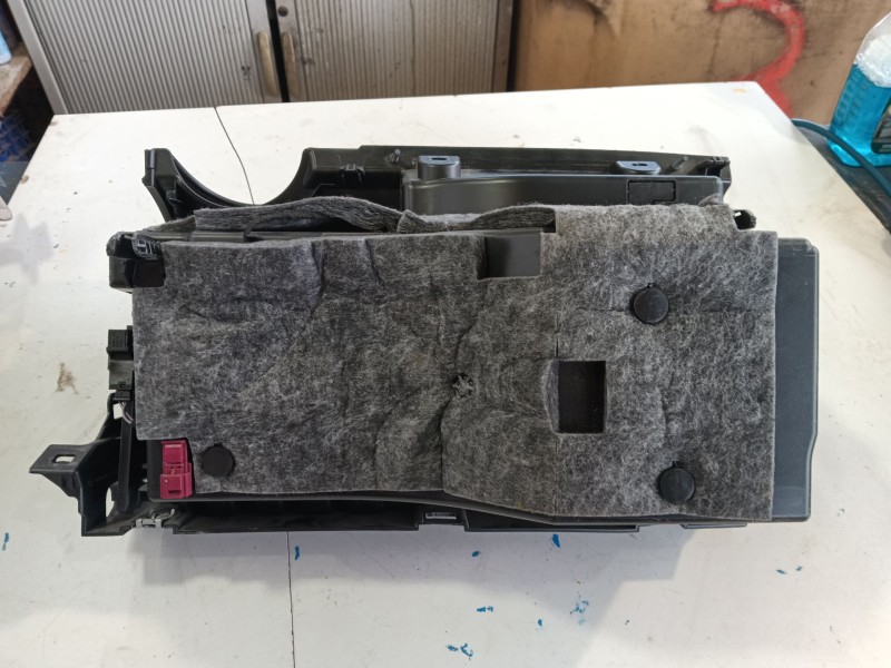 Recambio de guantera para mercedes-benz clase c (w205) c 180 bluetec / d (205.036) referencia OEM IAM   