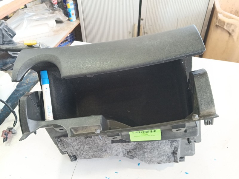 Recambio de guantera para mercedes-benz clase c (w205) c 180 bluetec / d (205.036) referencia OEM IAM   