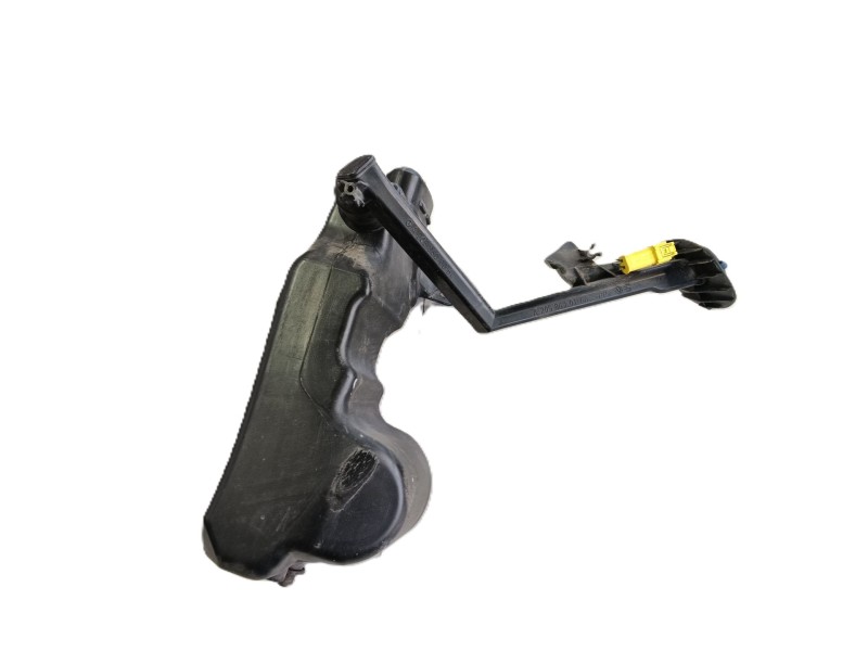 Recambio de deposito limpia para mercedes-benz clase c (w205) c 180 bluetec / d (205.036) referencia OEM IAM A2058690020  