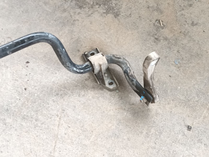 Recambio de barra estabilizadora delantera para mercedes-benz clase c (w205) c 180 bluetec / d (205.036) referencia OEM IAM   