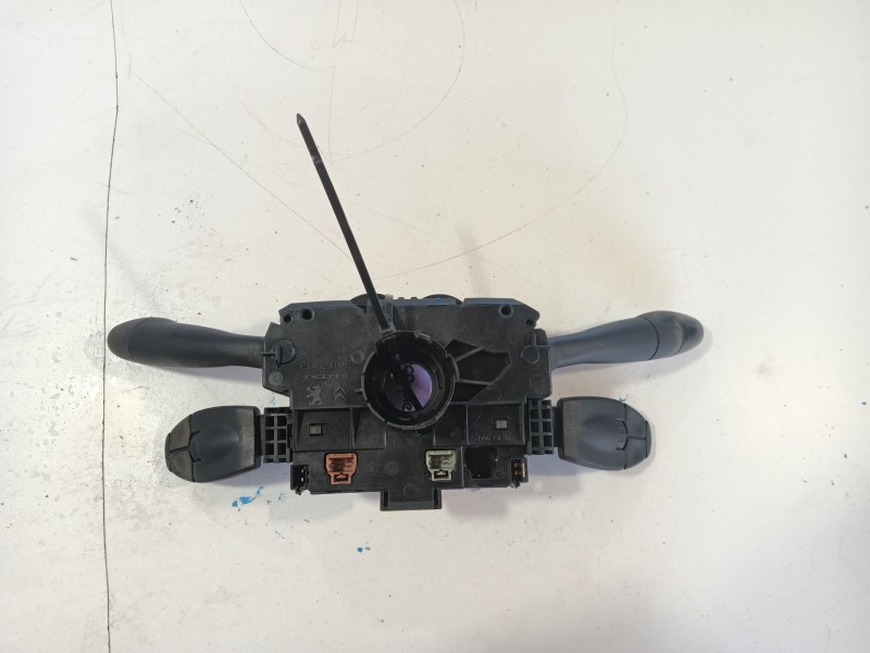 Recambio de mando multifuncion para peugeot expert tepee (vf3x_) 1.6 hdi 90 16v referencia OEM IAM   