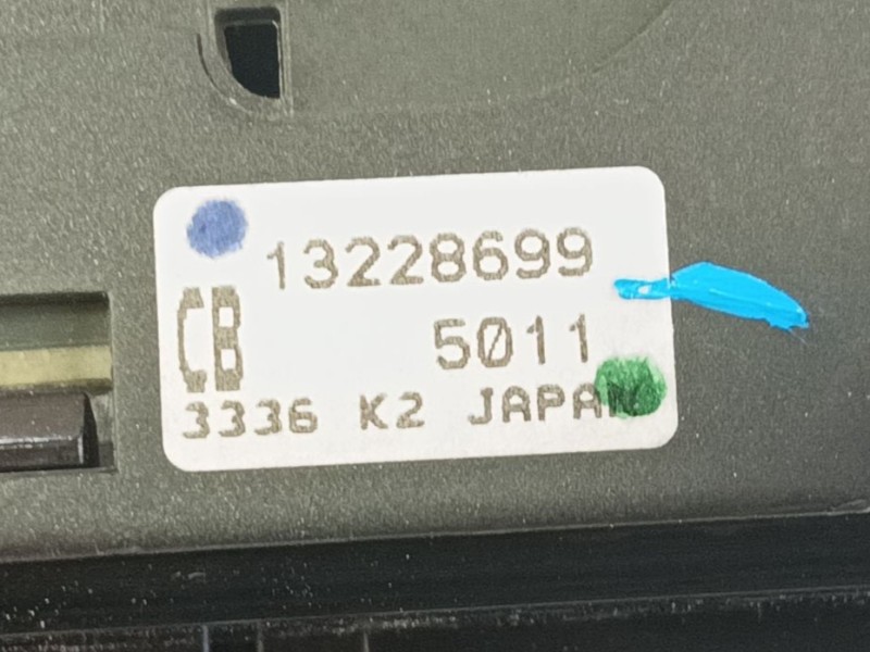 Recambio de mando elevalunas delantero izquierdo para opel zafira / zafira family b (a05) 1.9 cdti (m75) referencia OEM IAM 1322