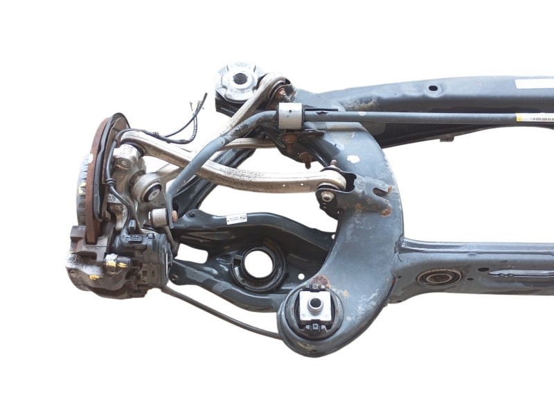 Recambio de puente trasero para mercedes-benz clase c (w205) c 180 bluetec / d (205.036) referencia OEM IAM A2133504903 12053501