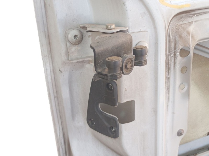 Recambio de puerta lateral corredera izquierda para renault kangoo (kc0/1_) 1.5 dci (kc08, kc09) referencia OEM IAM   