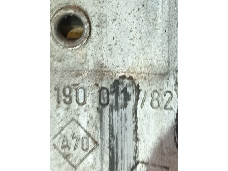 Recambio de elevalunas trasero izquierdo para renault megane ii sedán (lm0/1_) 1.6 referencia OEM IAM 8201010924  