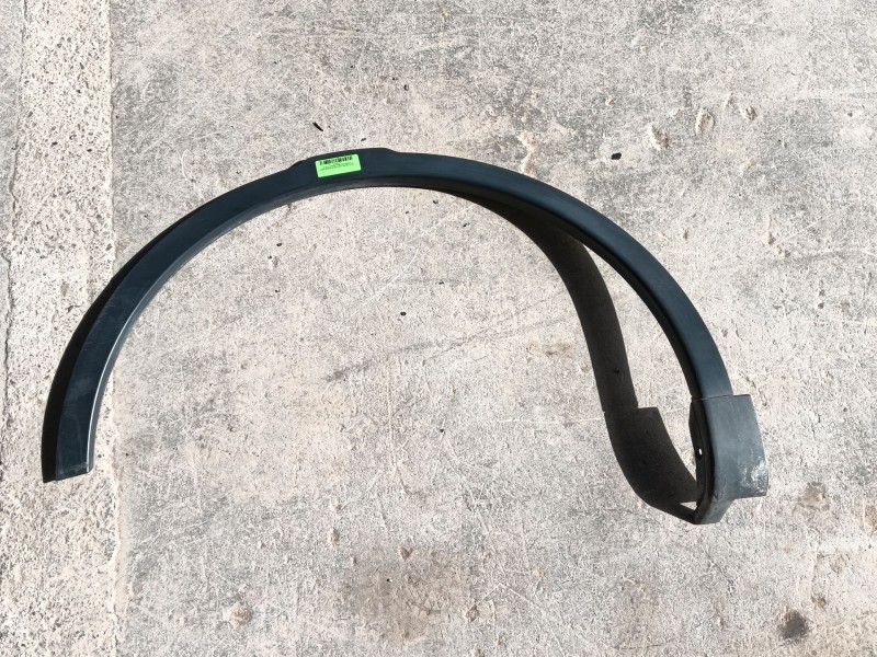 Recambio de aletin delantero izquierdo para land rover discovery sport (l550) 2.0 d referencia OEM IAM   