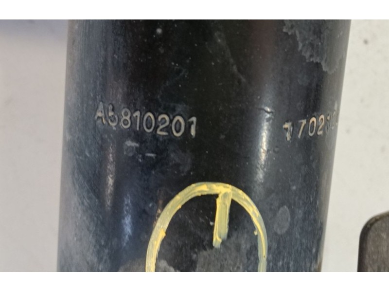 Recambio de amortiguador delantero derecho para land rover discovery sport (l550) 2.0 d referencia OEM IAM LR116116  