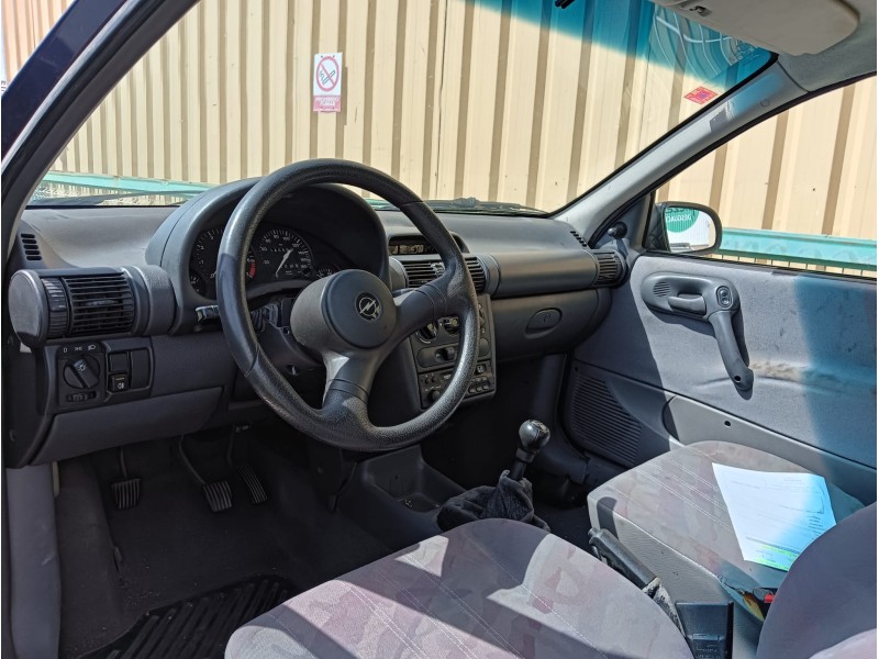 opel corsa b (s93) del año 1996