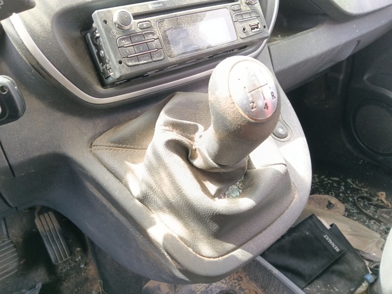 Recambio de pomo palanca cambio para renault kangoo / grand kangoo ii (kw0/1_) 1.5 dci 90 (kw05, kw08, kw0g, kw11) referencia OE