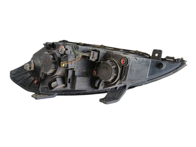 Recambio de faro derecho para ssangyong kyron 2.0 xdi referencia OEM IAM 8310209101  