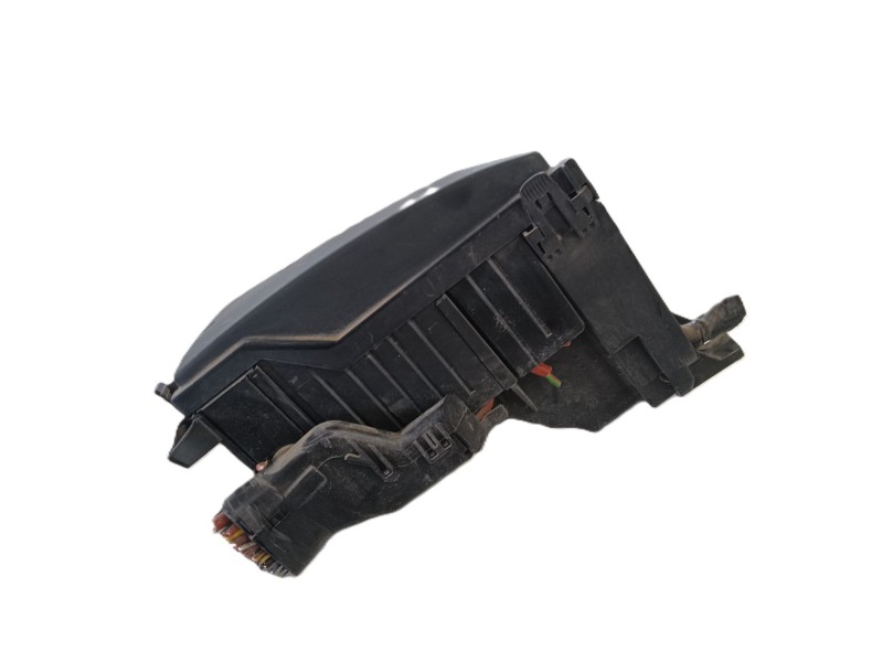 Recambio de caja reles / fusibles para land rover discovery sport (l550) 2.0 d referencia OEM IAM LR078822 / LR041091  