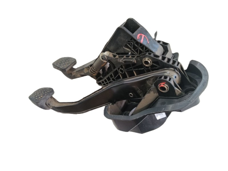 Recambio de pedal freno para mercedes-benz clase c (w205) c 180 bluetec / d (205.036) referencia OEM IAM   