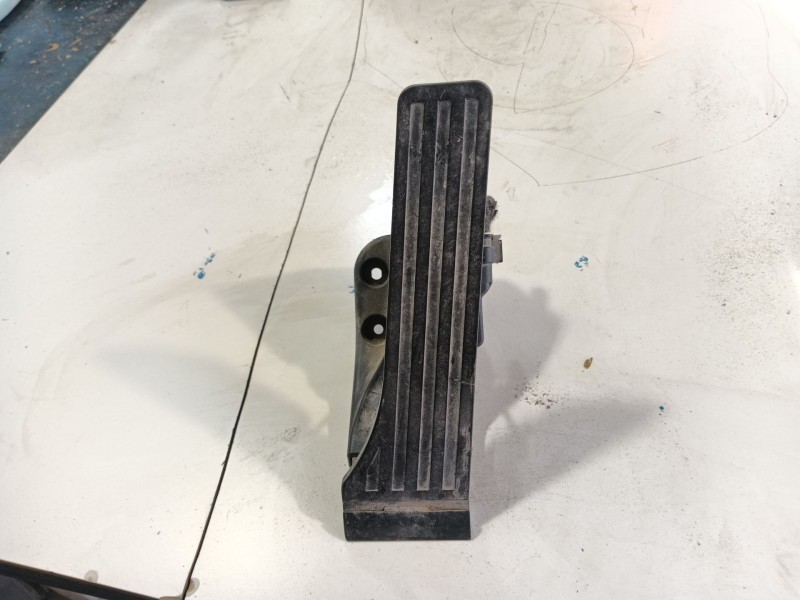 Recambio de pedal acelerador para mercedes-benz clase c (w205) c 180 bluetec / d (205.036) referencia OEM IAM   