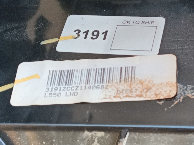 Recambio de apoyabrazos central para land rover discovery sport (l550) 2.0 d referencia OEM IAM   