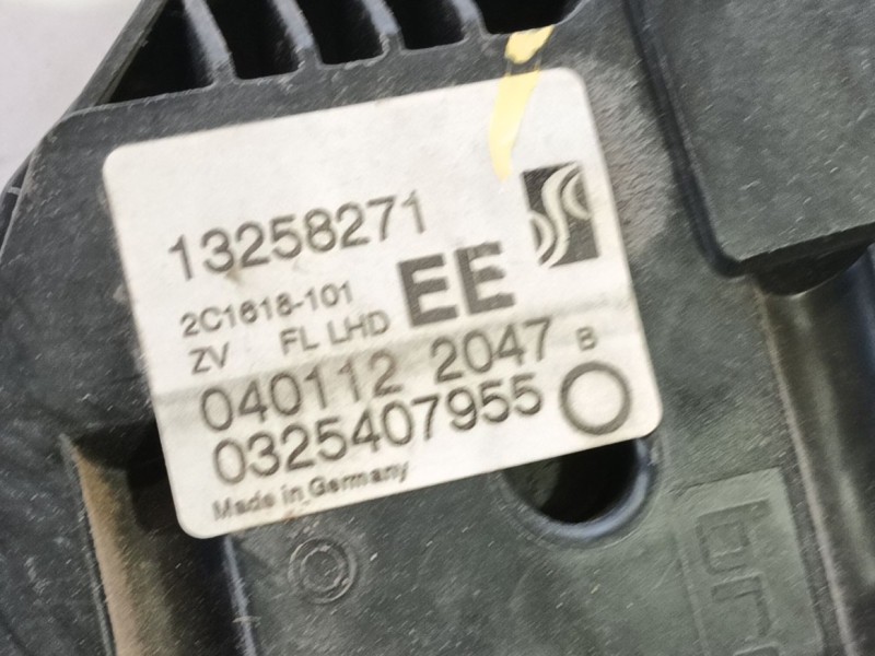 Recambio de cerradura puerta delantera izquierda para opel corsa d (s07) 1.3 cdti (l08, l68) referencia OEM IAM 13258270  