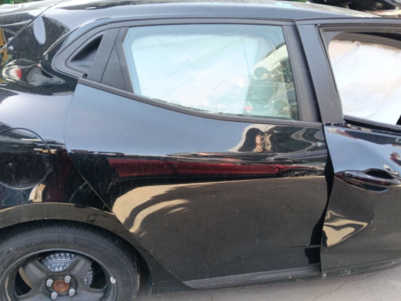 Recambio de puerta trasera derecha para renault clio v (b7_) tce 90 (b7mt) referencia OEM IAM   