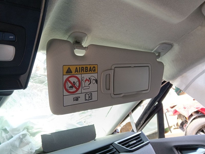 Recambio de parasol derecho para renault clio v (b7_) tce 90 (b7mt) referencia OEM IAM   