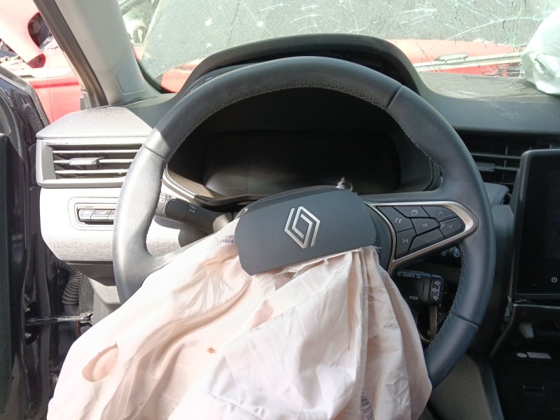 Recambio de volante para renault clio v (b7_) tce 90 (b7mt) referencia OEM IAM   